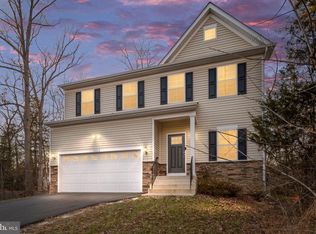 1002 Lakeview Pkwy, Locust Grove, VA 22508