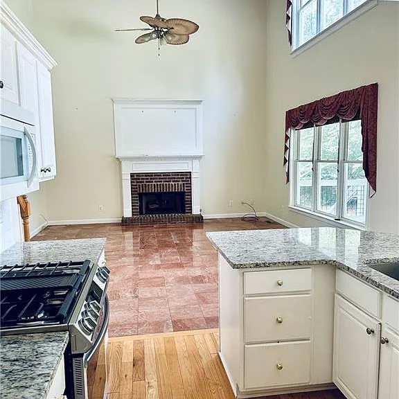 811 Valley Dr — Photo 10