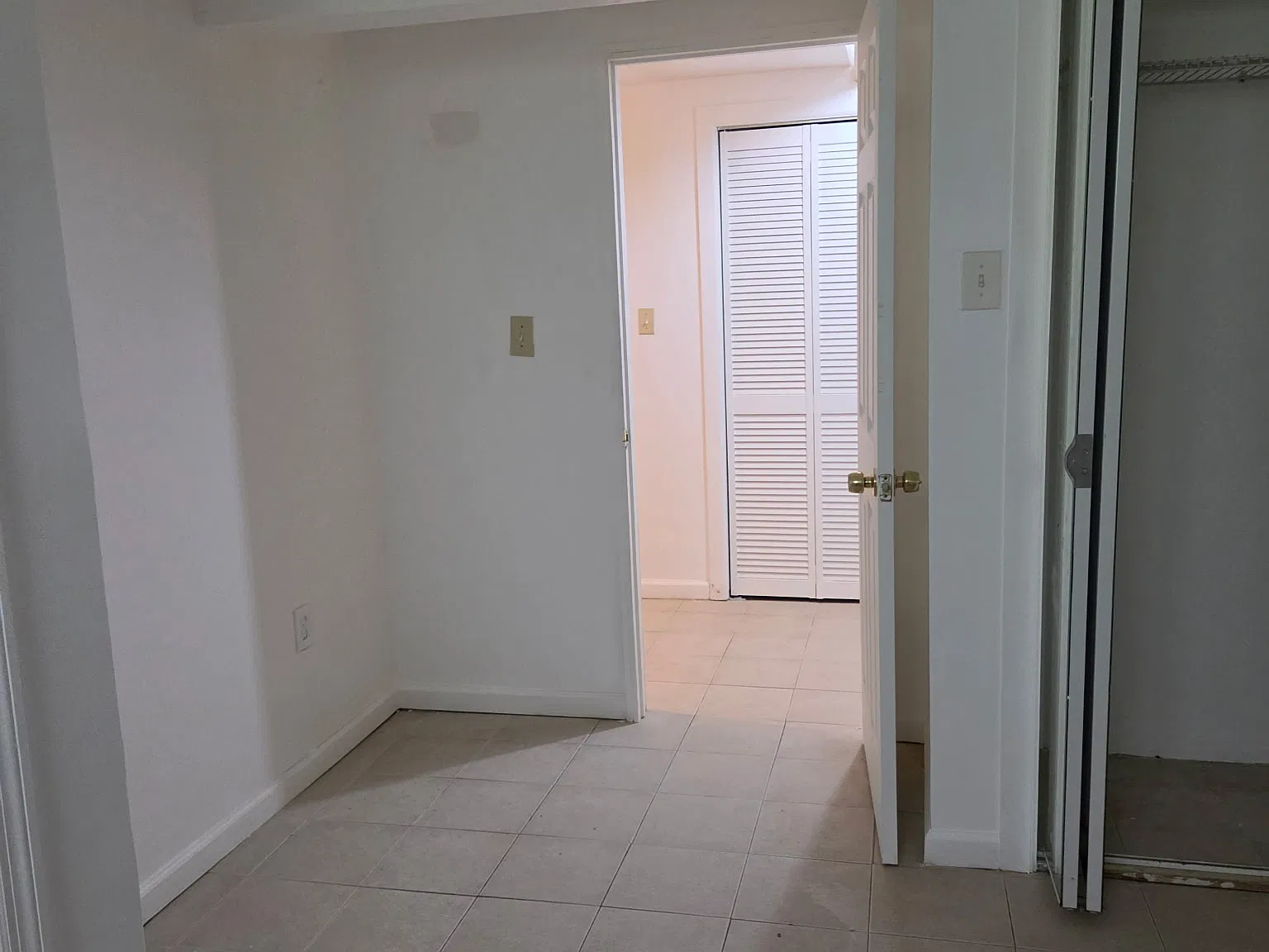 1319 Journal Ave — Photo 2
