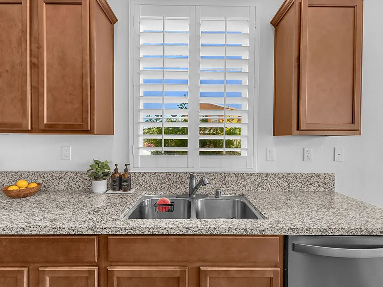 Rosewood Ln — Photo 28