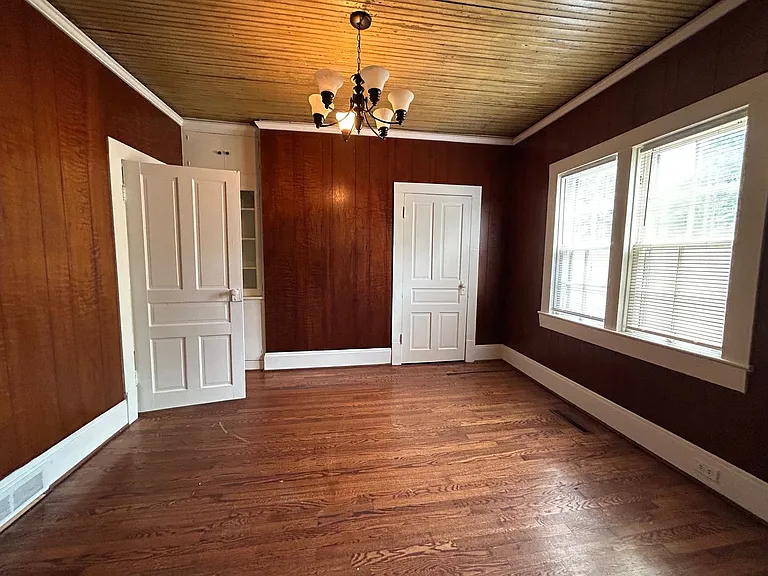 311 Keating Dr — Photo 5