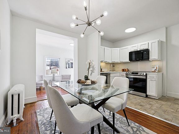 5th image of 606 Hamilton St NW