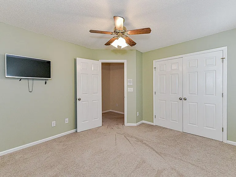 1411 Deer Spring Ct #1 — Photo 24