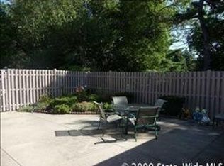 1 Caddy Rock Rd APT A, North Kingstown, RI 02852