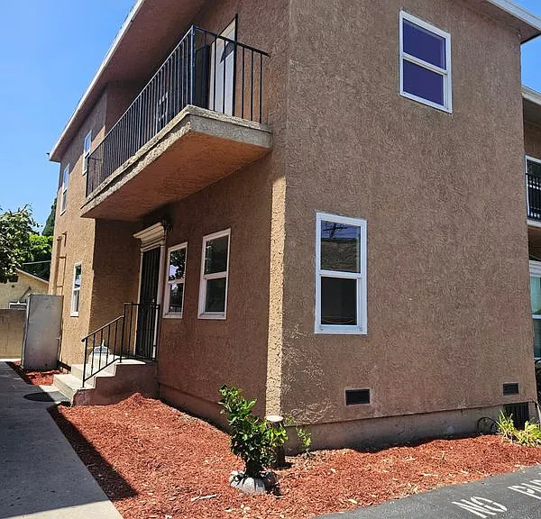 7110 Somerset Blvd #5 — Photo 1