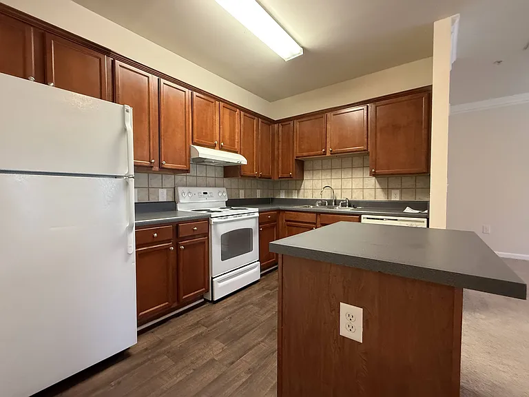 Wesley Kensington Apartments at Stonecrest — Photo 103