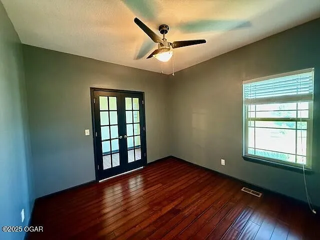 322 Tee Ln — Photo 10