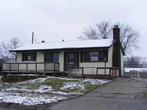 3987 Signal Dr photo 1