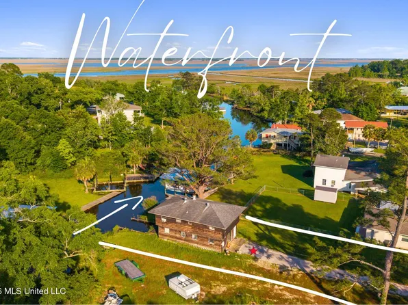 5548 Dead River Rd, Gautier, MS 39553