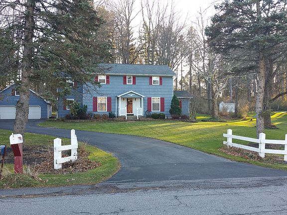 2nd image of 10 Kathryn Dr