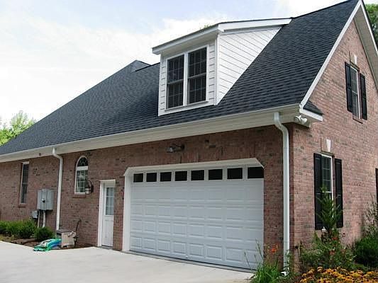 4th image of 1521 Forest Acres Dr