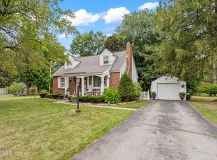 20 Orchard Dr, Glenville, NY 12302