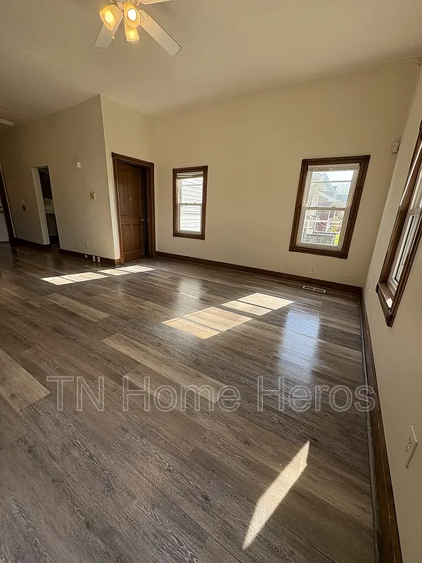 Building Photo - 3128 Linden Ave
