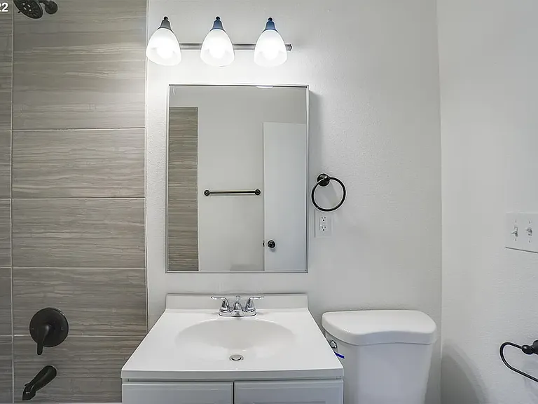 202 Cypress St #202 — Photo 13