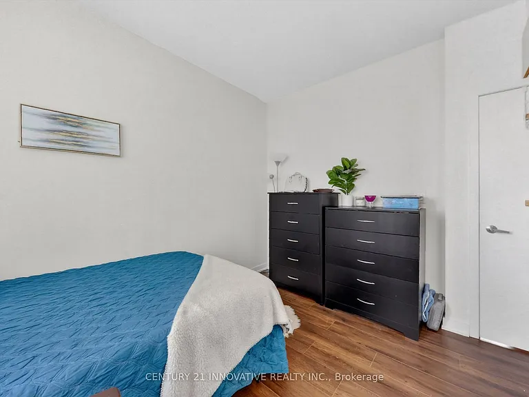 36 Lee Centre Dr #Townhouse 307 — Photo 24