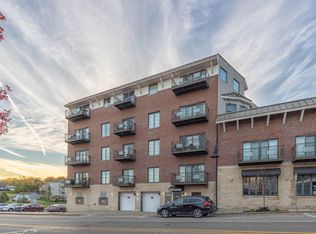 516 Williams St APT 12, South Haven, MI 49090