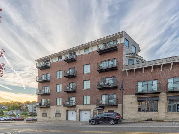 516 Williams St APT 12, South Haven, MI 49090