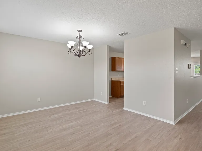 605 Hanceville Way — Photo 3