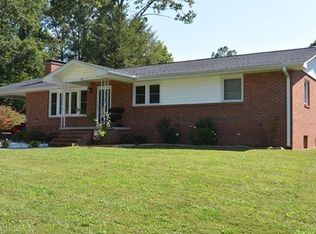 445 Loop Rd, Hendersonville, NC 28792