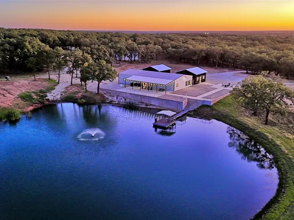 1804 Jim Ned Rd, Montague, TX 76251