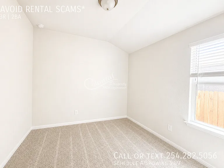 105 Fossil Dr — Photo 13