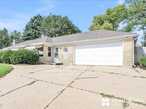 304 S 84th St, Omaha, NE 68114