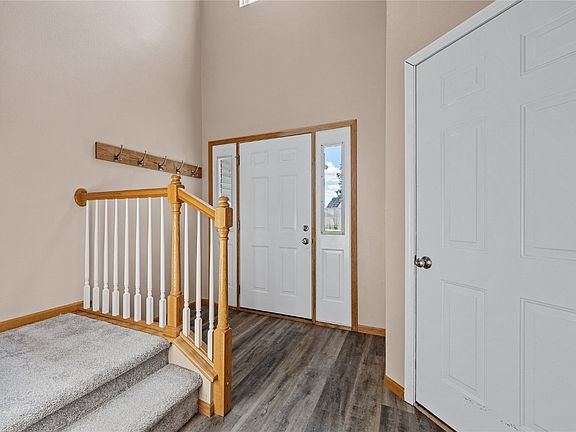 4th image of 290 Copeland Ln