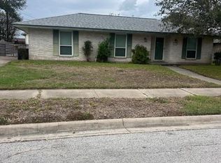 1809 Portland Dr, Portland, TX 78374