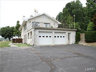 4th image of 3864 Cedar Dr
