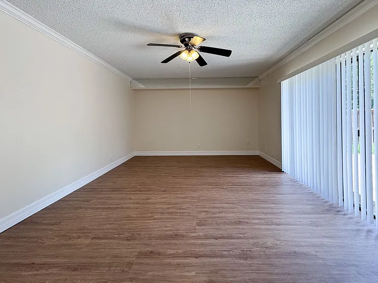 5342 Bamboo Ct — Photo 10