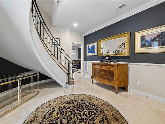 4th image of 715 Birdsall St
