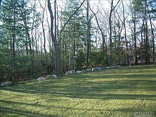 2nd image of 2 N Hills Rd