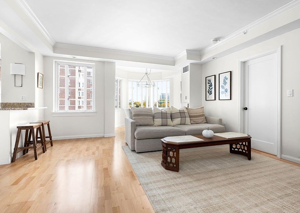 20 Chapel St APT B712, Brookline, MA 02446 | Zillow