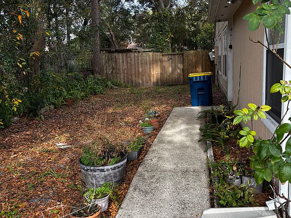 3rd image of 7603 Rain Forest Dr N