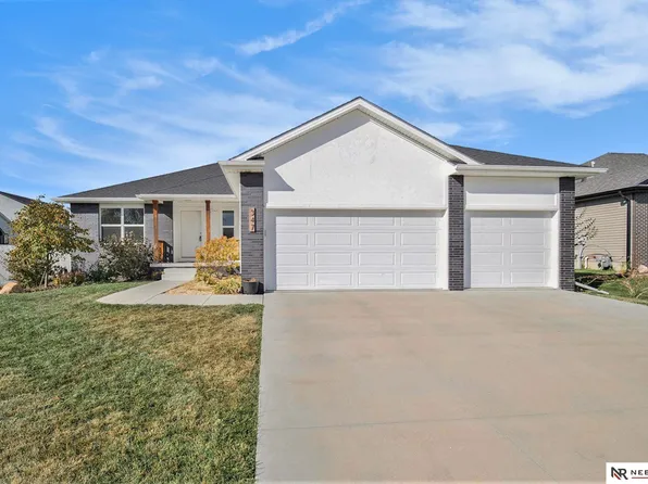 347 S 90th St, Lincoln, NE 68520