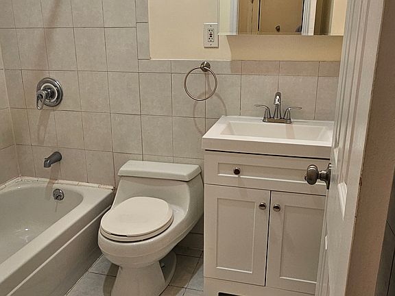 2nd image of 120 E 82nd St APT 12