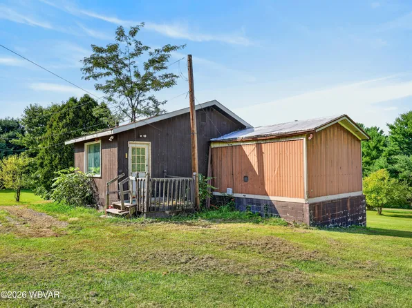 24 Green Ln, Lock Haven, PA 17745