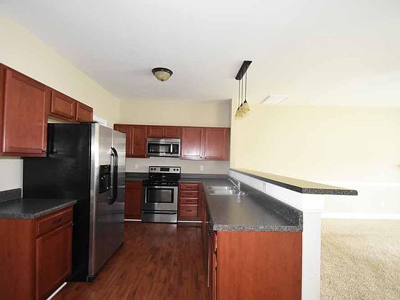 3rd image of 2324 B Chavis Dr #B