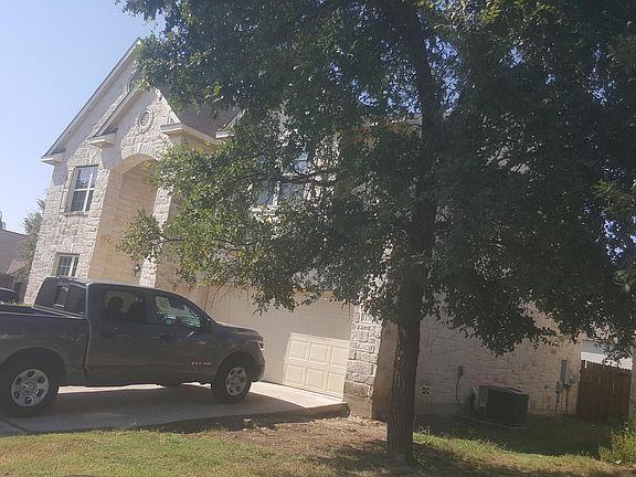 4th image of 11702 Oakdale Mdw