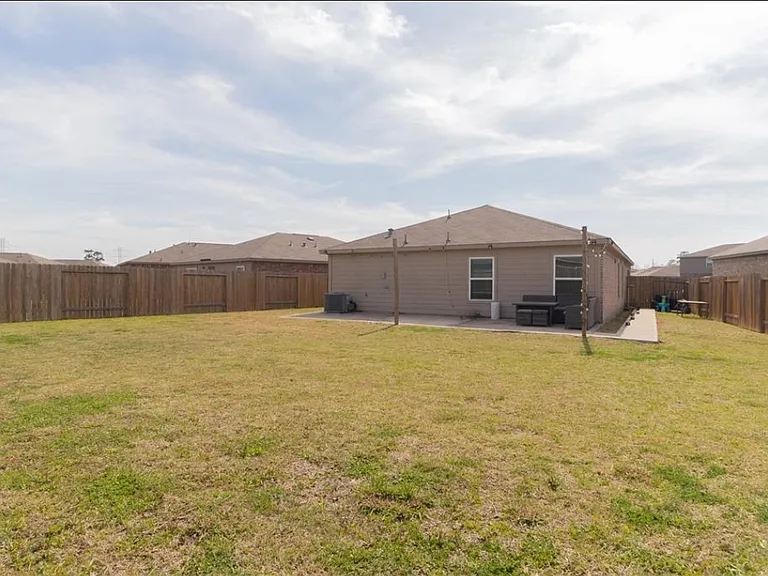 15310 Albert Oak Dr — Photo 24