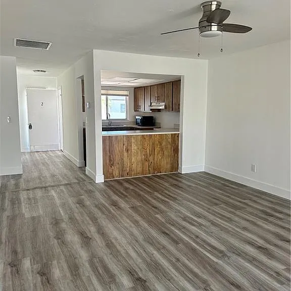 2105 SE 15th Pl — Photo 12