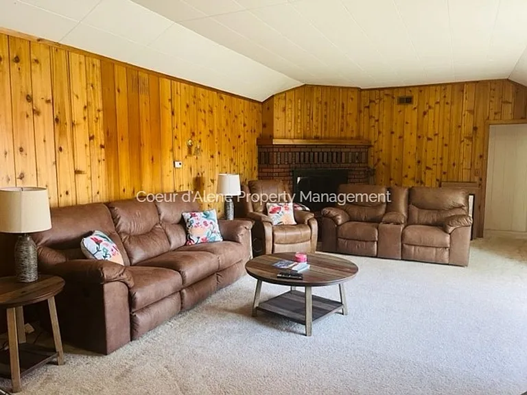 10201 N Gibson Rd — Photo 3