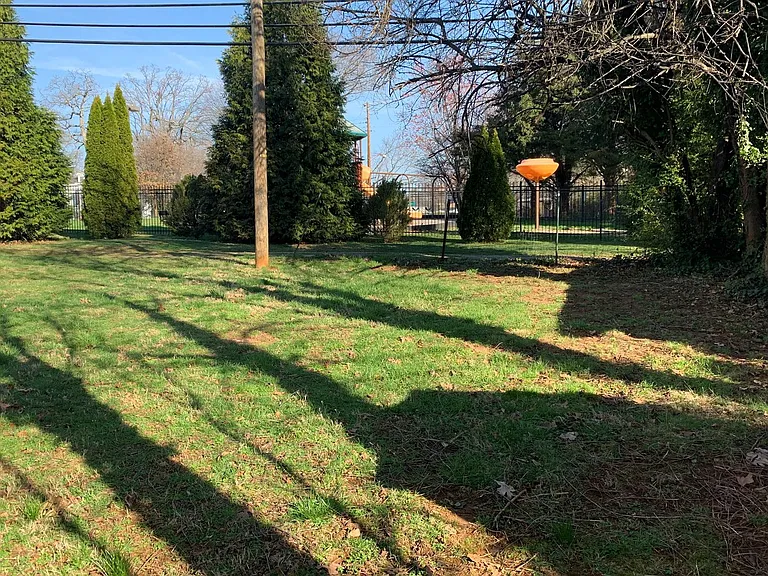 106 Yeardley Ave — Photo 3