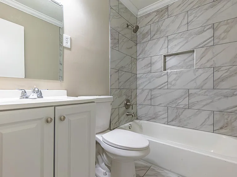 1024 Mendenhall Cv — Photo 12