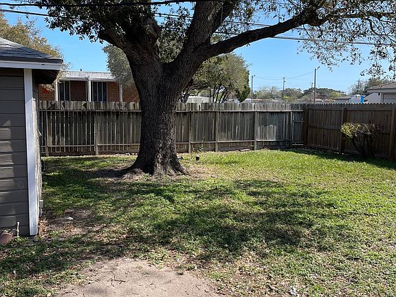 5th image of 4110 Markins Dr
