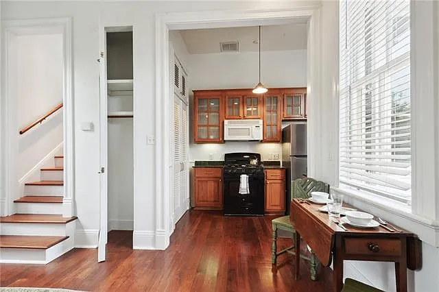 1306 Octavia St #REAR — Photo 8