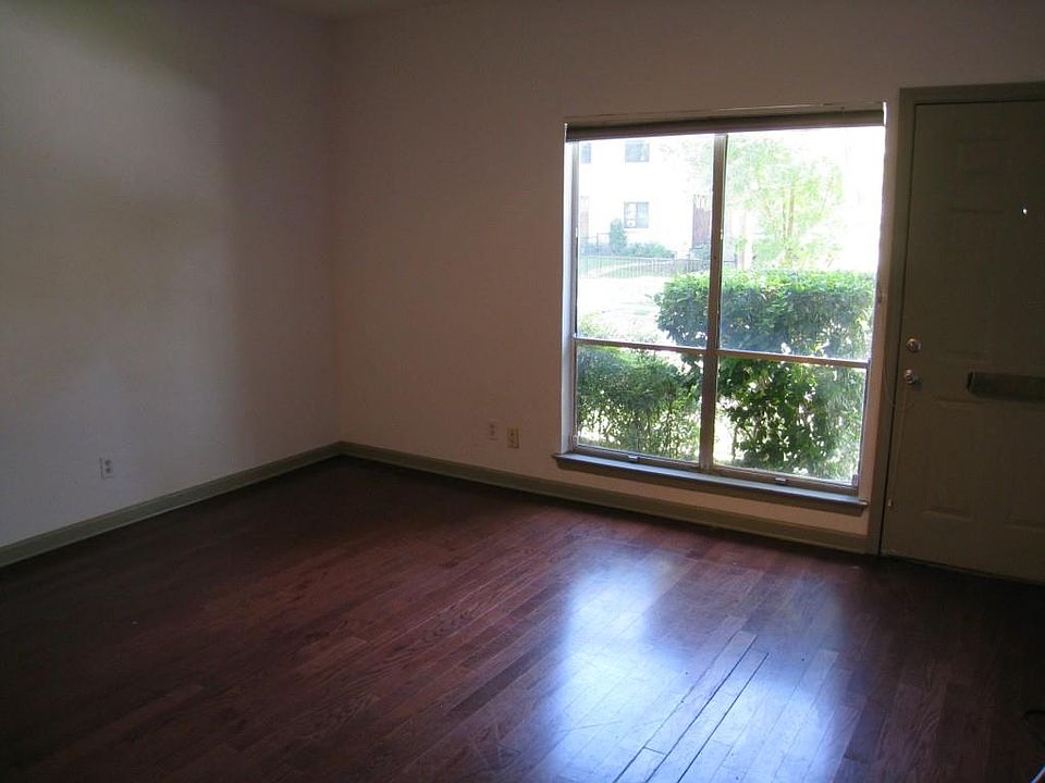 1st image of 3203 Carlisle St #141
