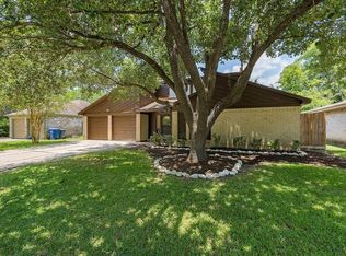 6914 Sandy Knolls Dr, Spring, TX 77379