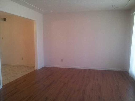 5th image of 10324 Camwood Dr