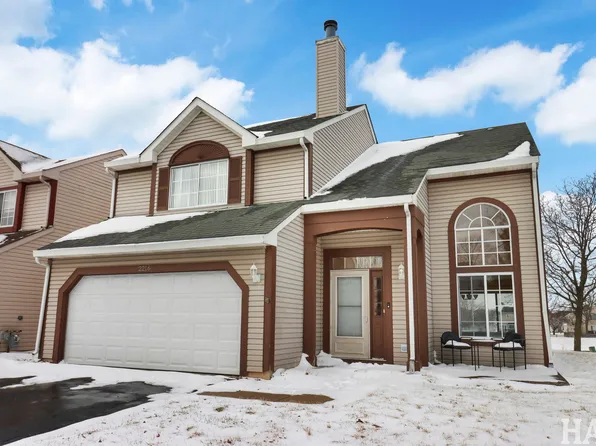 2216 N Sunrise Dr, Round Lake Beach, IL 60073
